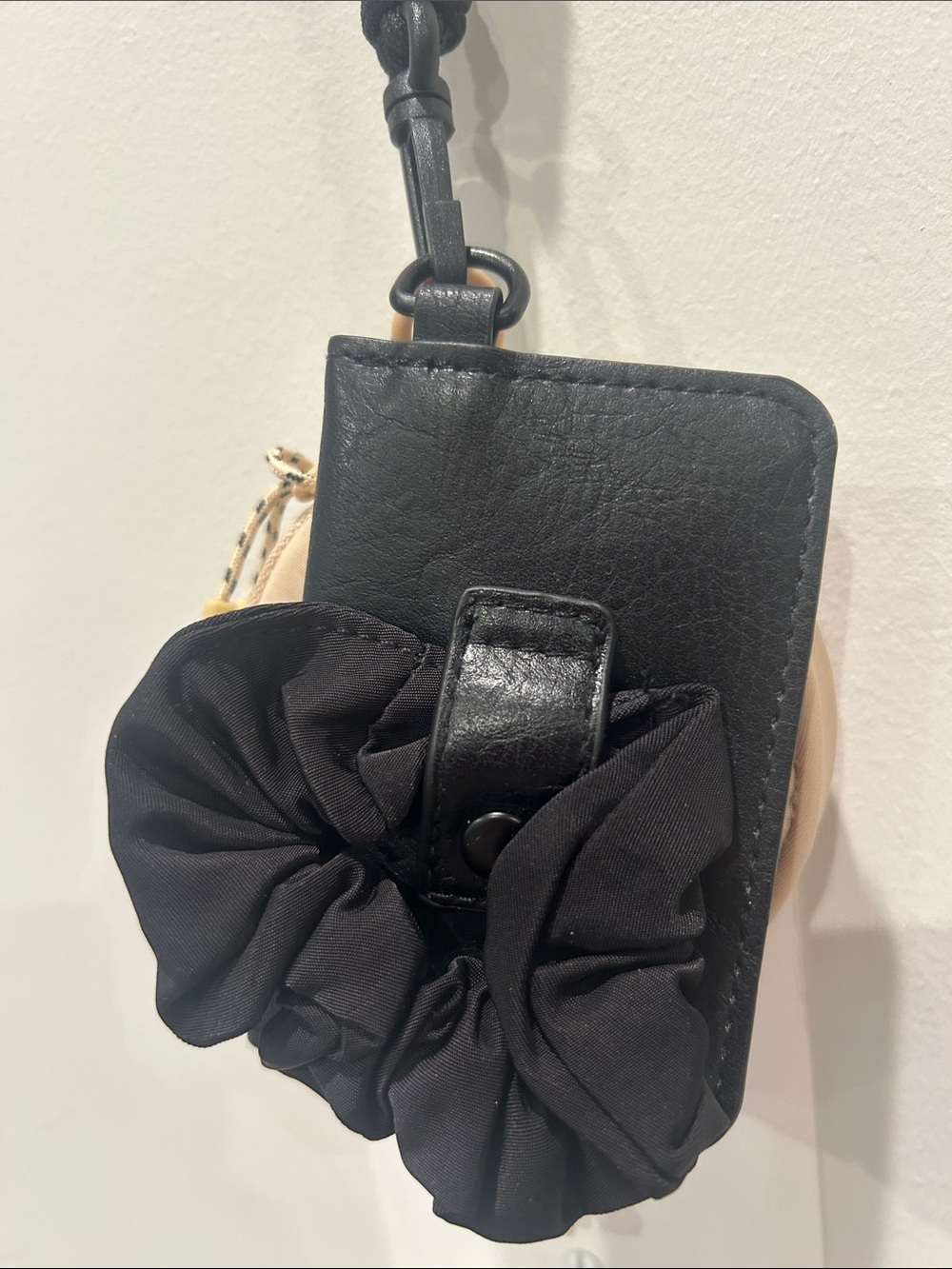 NEW Beis wristlet wallet and pouch - Picture 5 of 7
